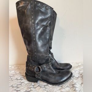 Black distressed 
Motorcycle Slip On Boot 37